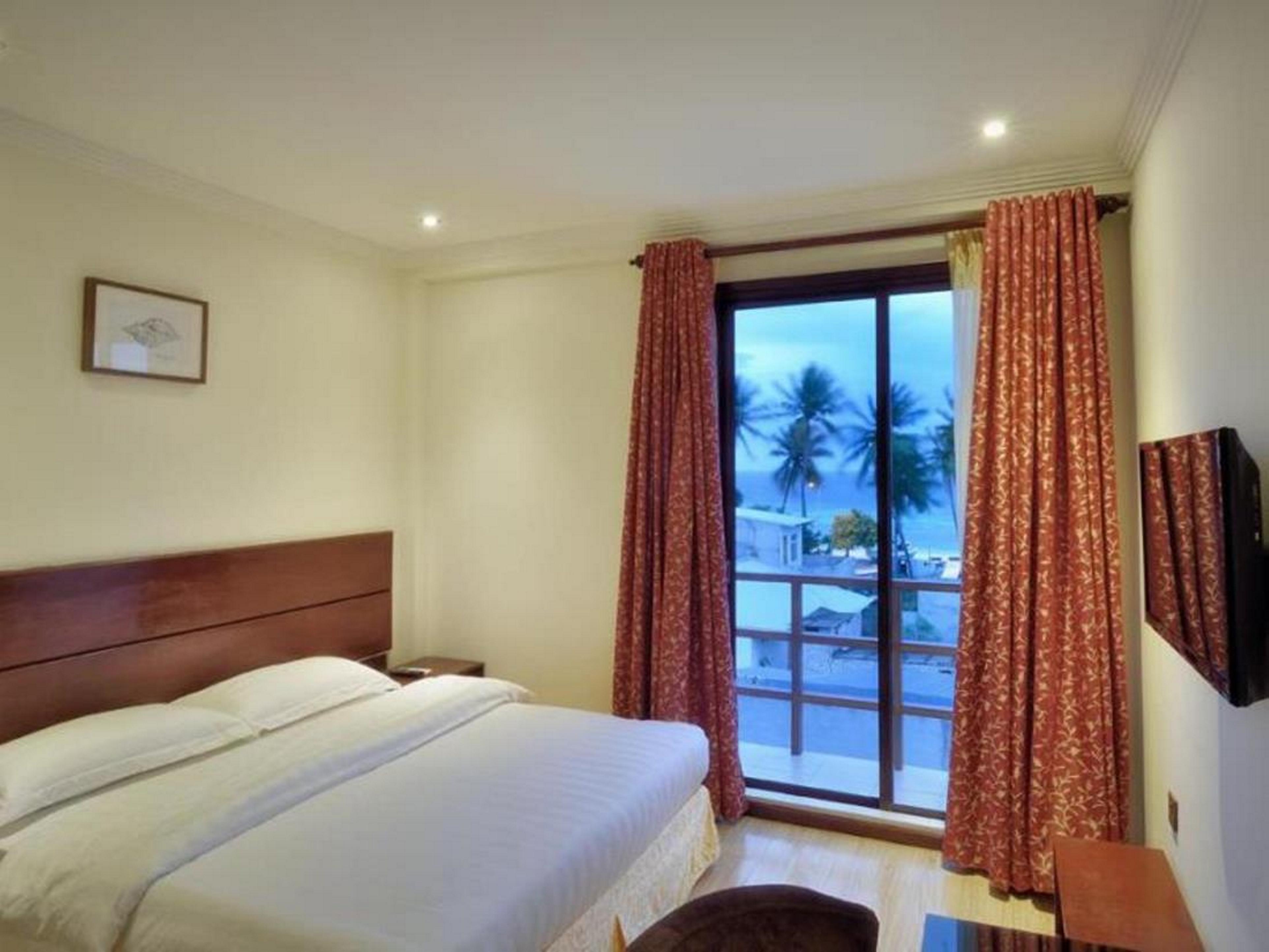 Whiteshell Island Hotel & Spa Maafushi Dış mekan fotoğraf