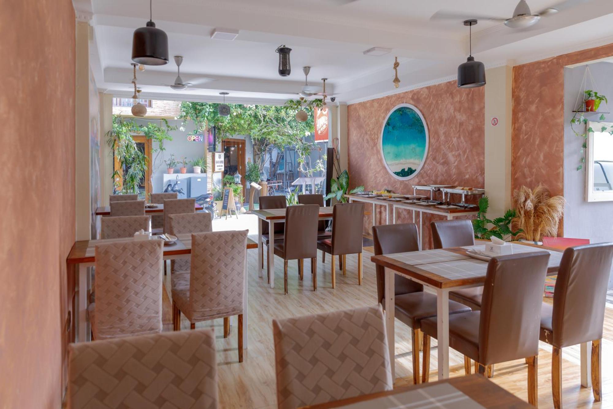 Whiteshell Island Hotel & Spa Maafushi Dış mekan fotoğraf